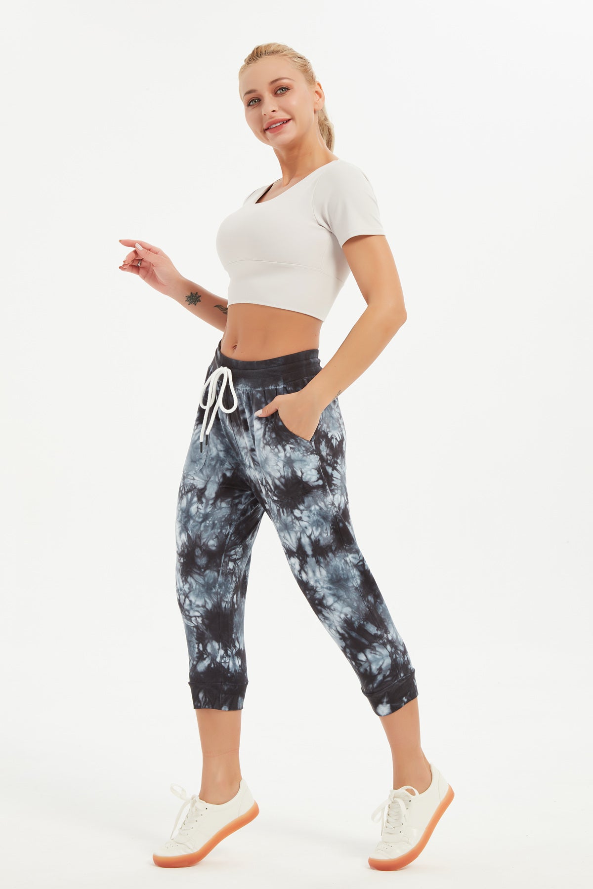 Women's Tie Dye Cutton Capris with Large Pockets