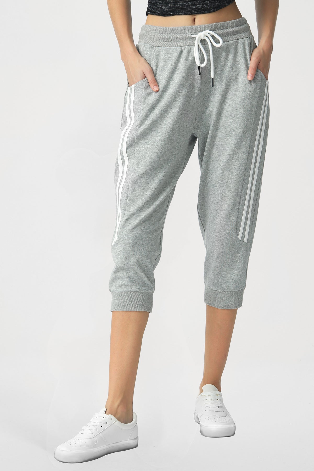 Capri Jogger Sweatpants for Women Cropped Joggers Casual Camo with Pockets Gym Running PULI SPECIALMAGIC
