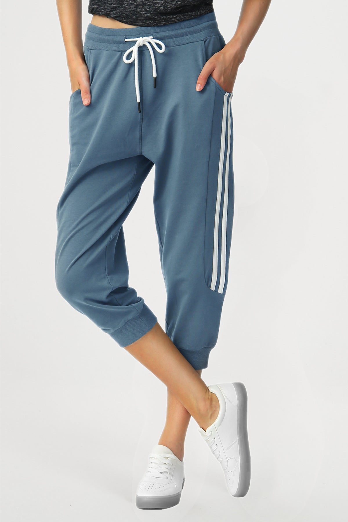 Capri Jogger Sweatpants for Women Cropped Joggers Casual Camo with Pockets Gym Running PULI SPECIALMAGIC