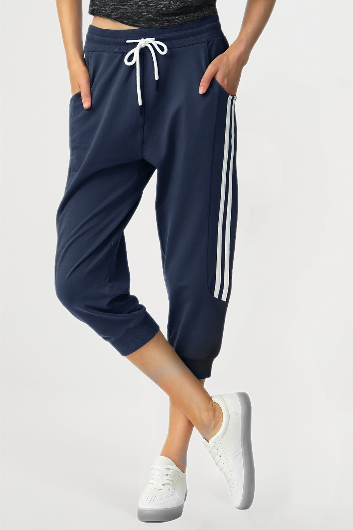 Capri Jogger Sweatpants for Women Cropped Joggers Casual Camo with Pockets Gym Running PULI SPECIALMAGIC